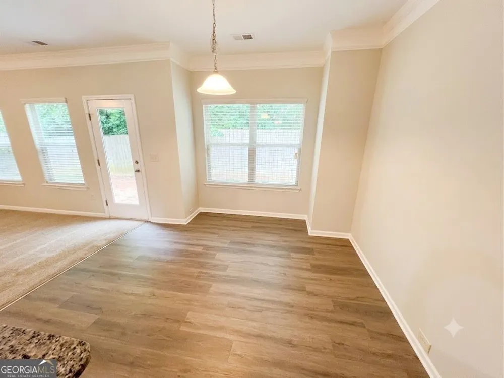1086 Blind Brook CIR Hoschton, GA 30548