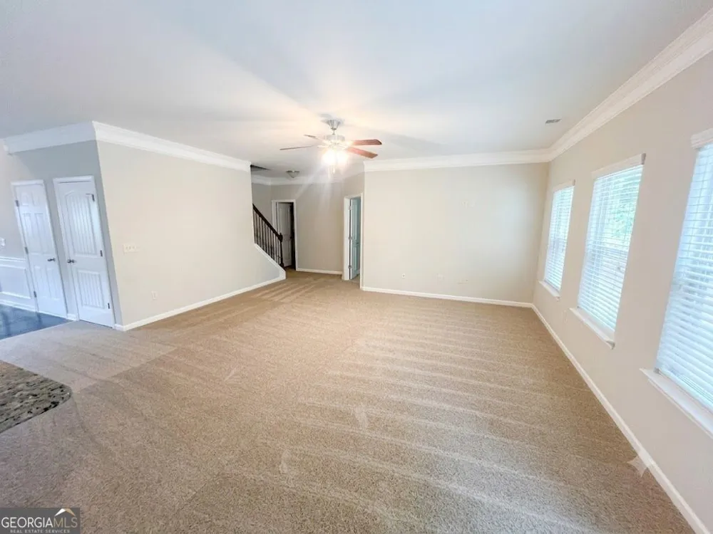 1086 Blind Brook CIR Hoschton, GA 30548