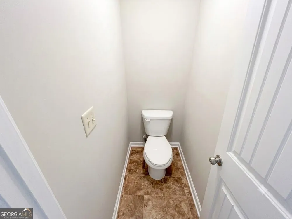 1086 Blind Brook CIR Hoschton, GA 30548