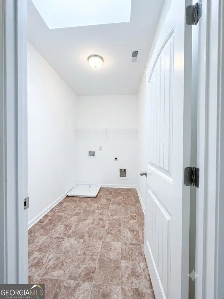 1086 Blind Brook CIR Hoschton, GA 30548