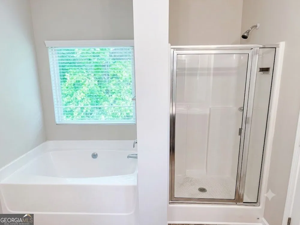 1086 Blind Brook CIR Hoschton, GA 30548