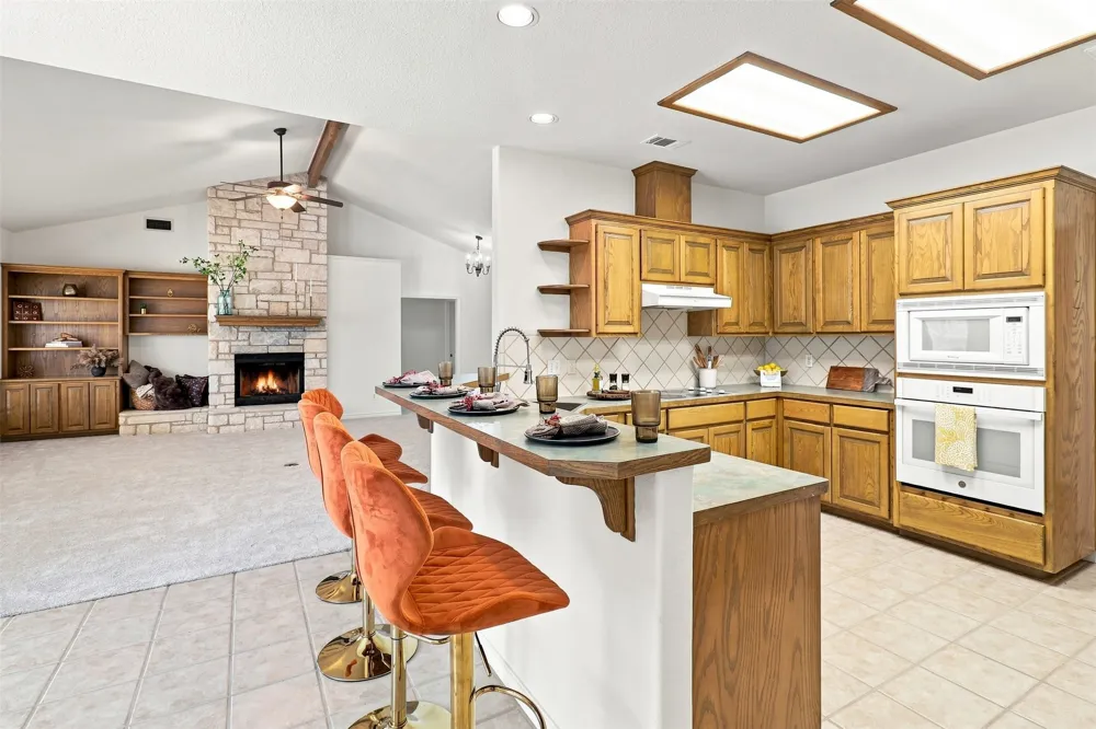 3303 E Scenic Loop Marble Falls, TX 78654