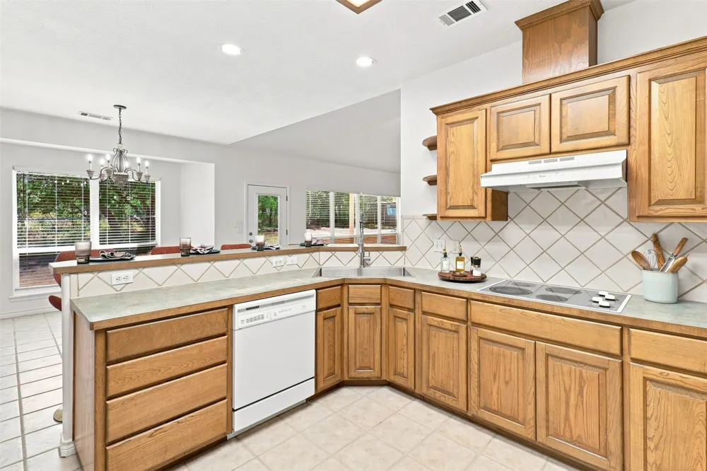 3303 E Scenic Loop Marble Falls, TX 78654