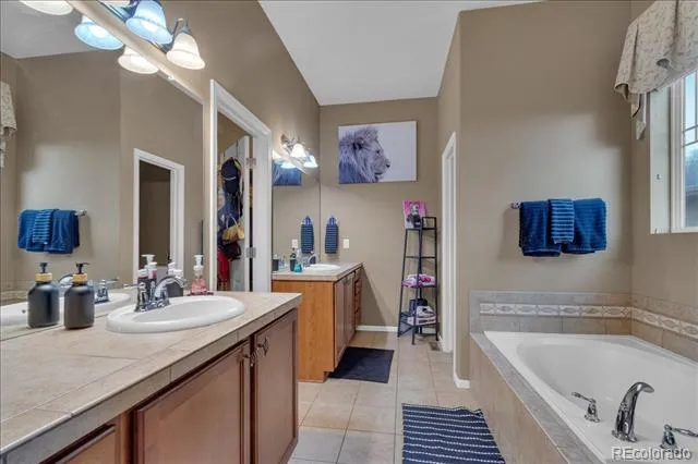 413 De Gaulle Court Aurora, CO 80018