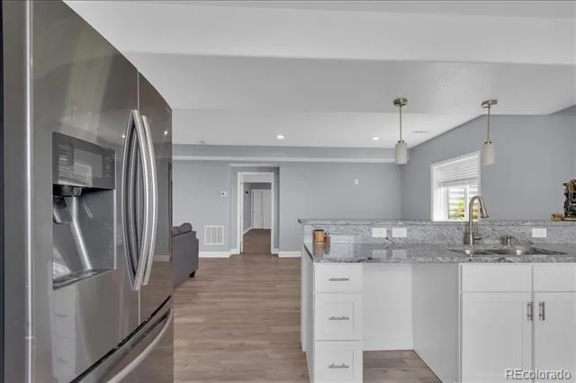 413 De Gaulle Court Aurora, CO 80018
