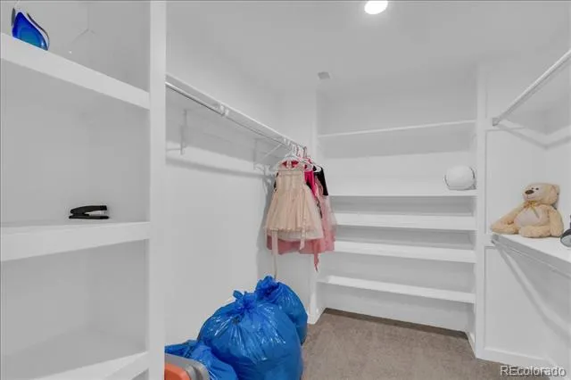 413 De Gaulle Court Aurora, CO 80018