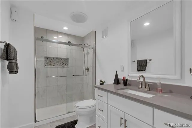 413 De Gaulle Court Aurora, CO 80018