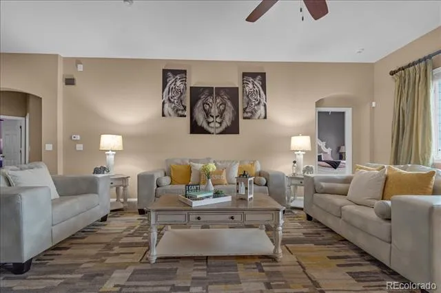 413 De Gaulle Court Aurora, CO 80018