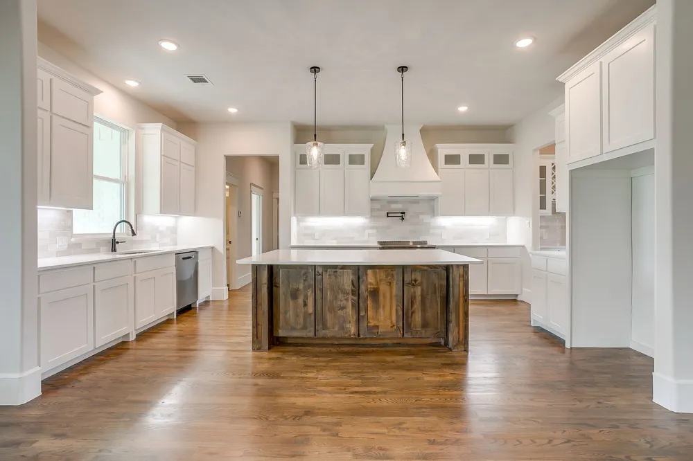 1001 Magnolia Court Springtown, TX 76082