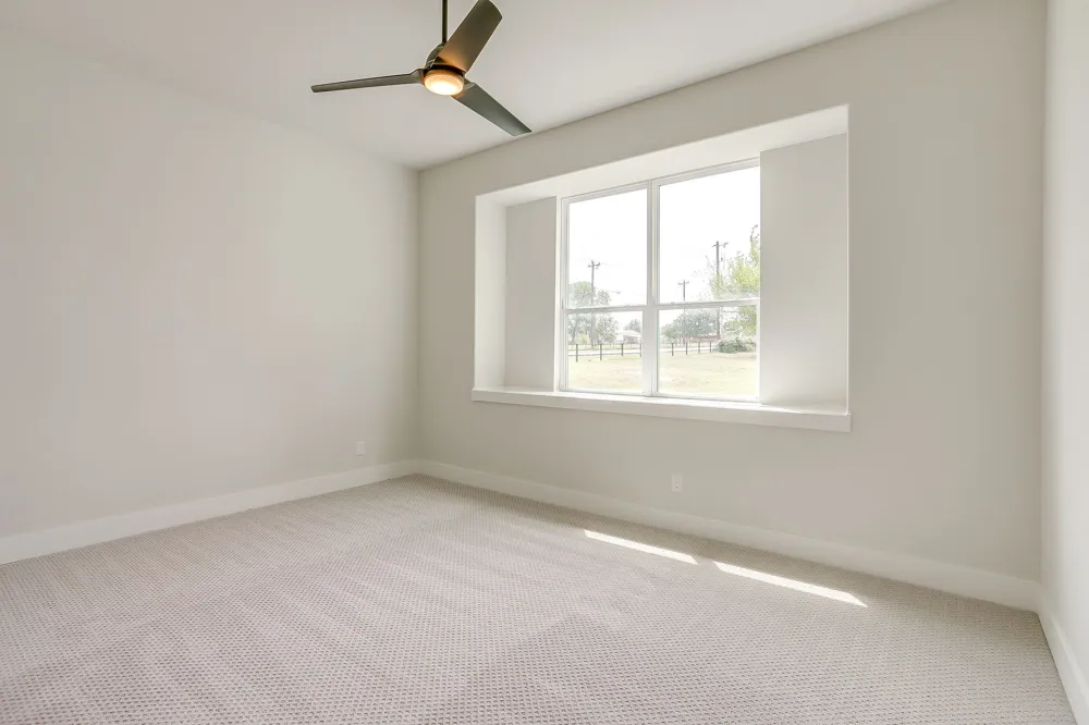 1001 Magnolia Court Springtown, TX 76082