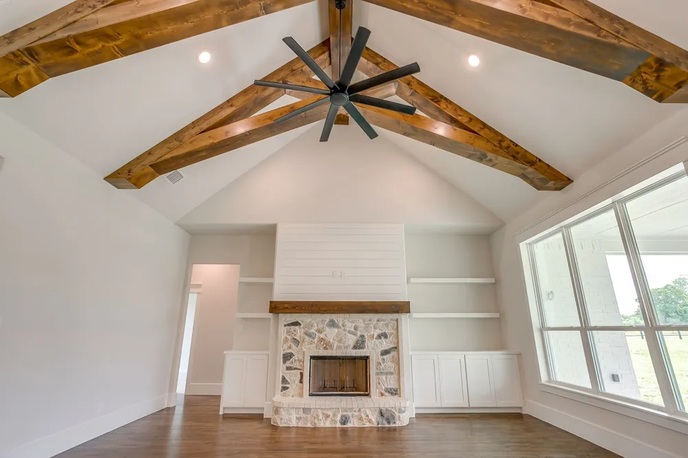 1001 Magnolia Court Springtown, TX 76082
