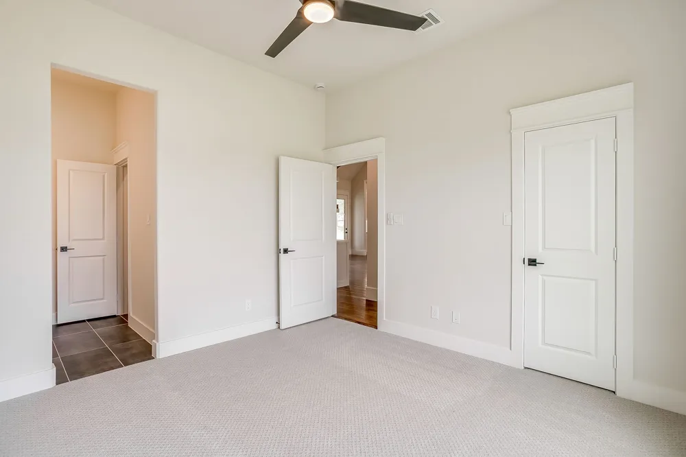 1001 Magnolia Court Springtown, TX 76082