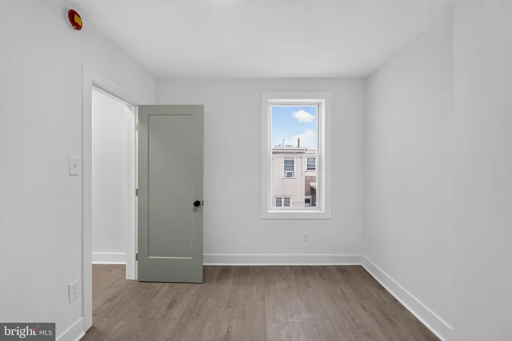 3014 SALMON Philadelphia, PA 19134