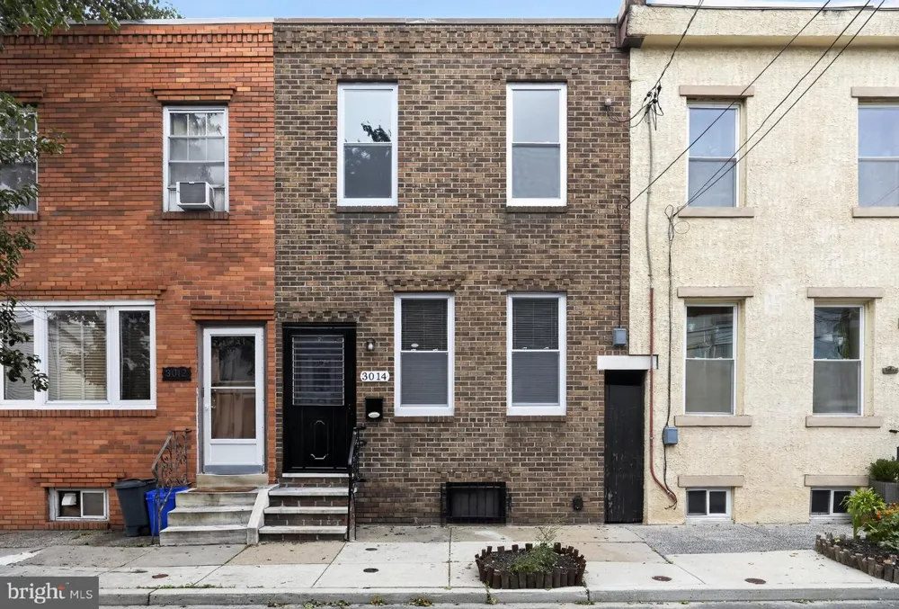 3014 SALMON Philadelphia, PA 19134