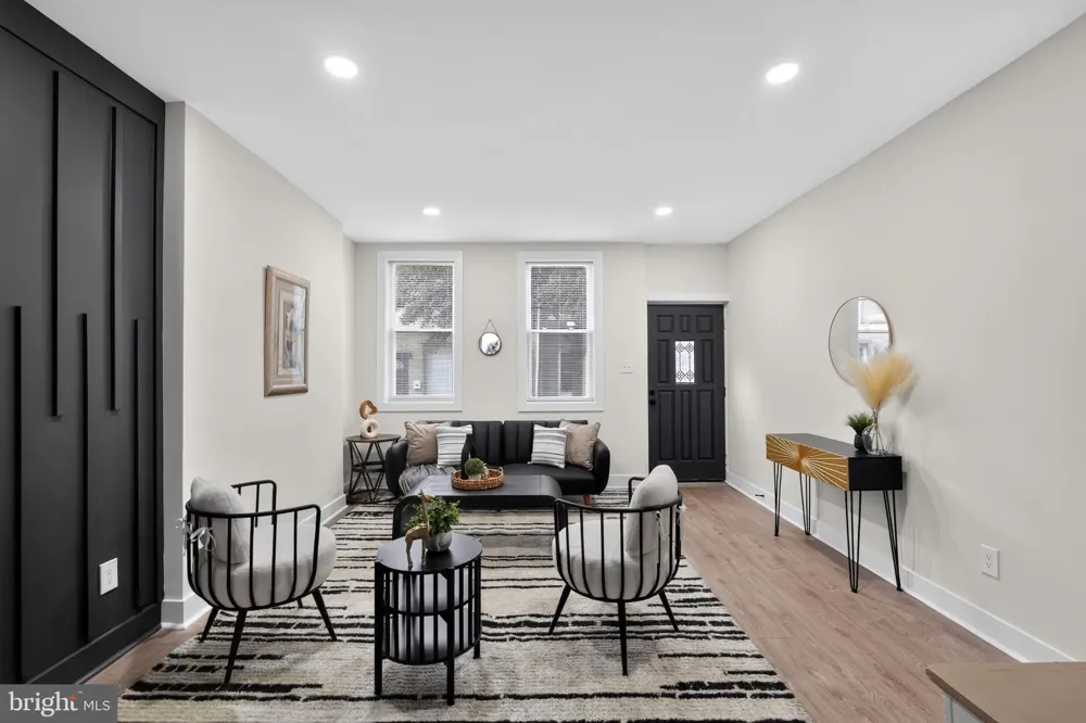 3014 SALMON Philadelphia, PA 19134