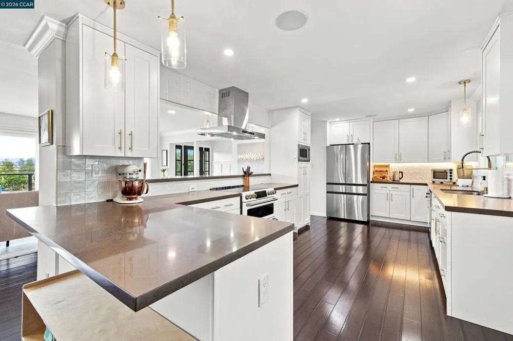 186 Paso Nogal Rd Pleasant Hill, CA 94523
