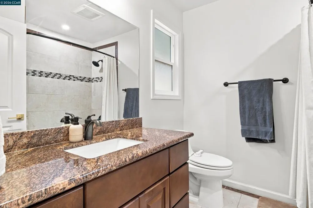 186 Paso Nogal Rd Pleasant Hill, CA 94523