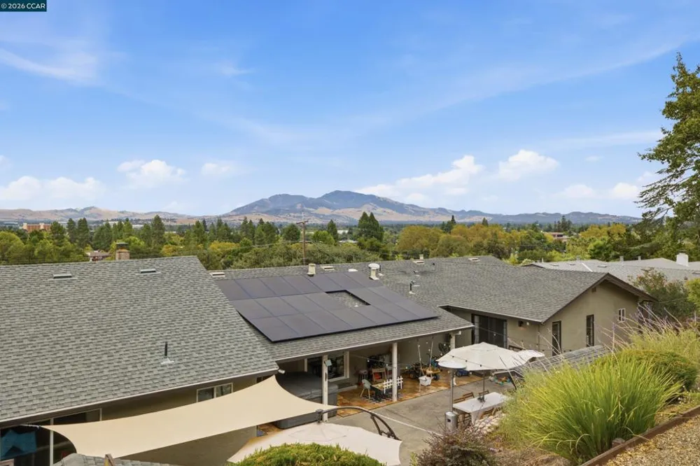 186 Paso Nogal Rd Pleasant Hill, CA 94523