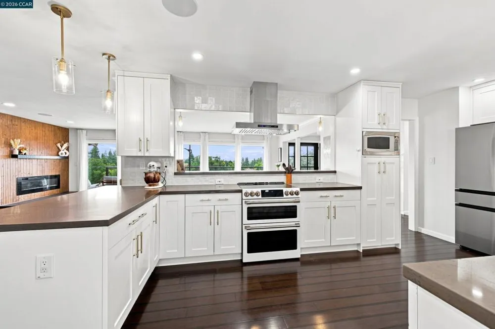 186 Paso Nogal Rd Pleasant Hill, CA 94523