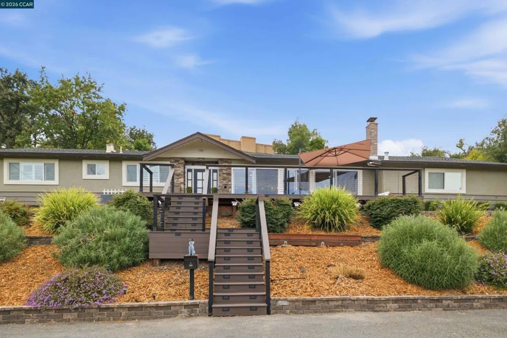 186 Paso Nogal Rd Pleasant Hill, CA 94523