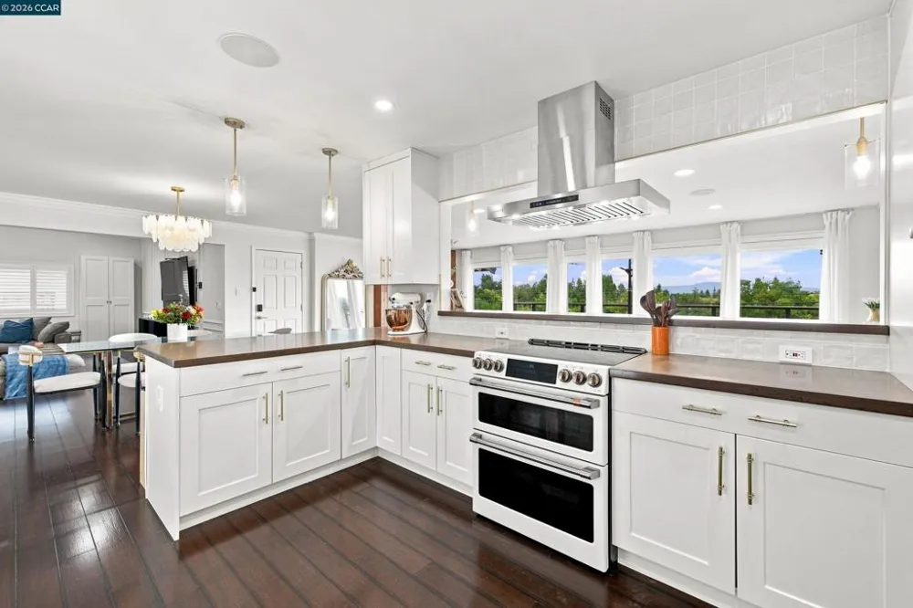 186 Paso Nogal Rd Pleasant Hill, CA 94523