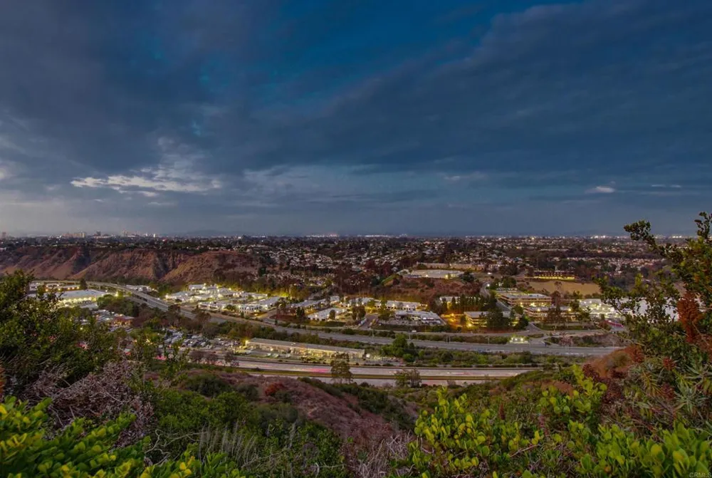 5605 Soledad Mountain Rd La Jolla, CA 92037
