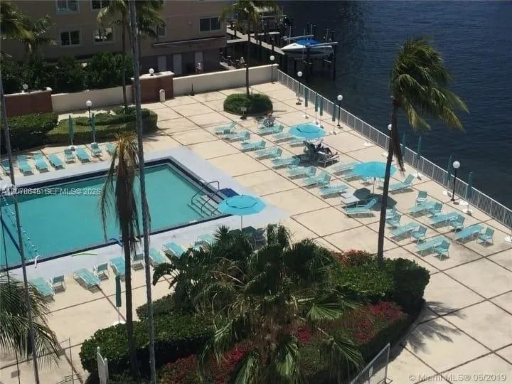 3800 S Ocean Dr #605 Hollywood, FL 33019