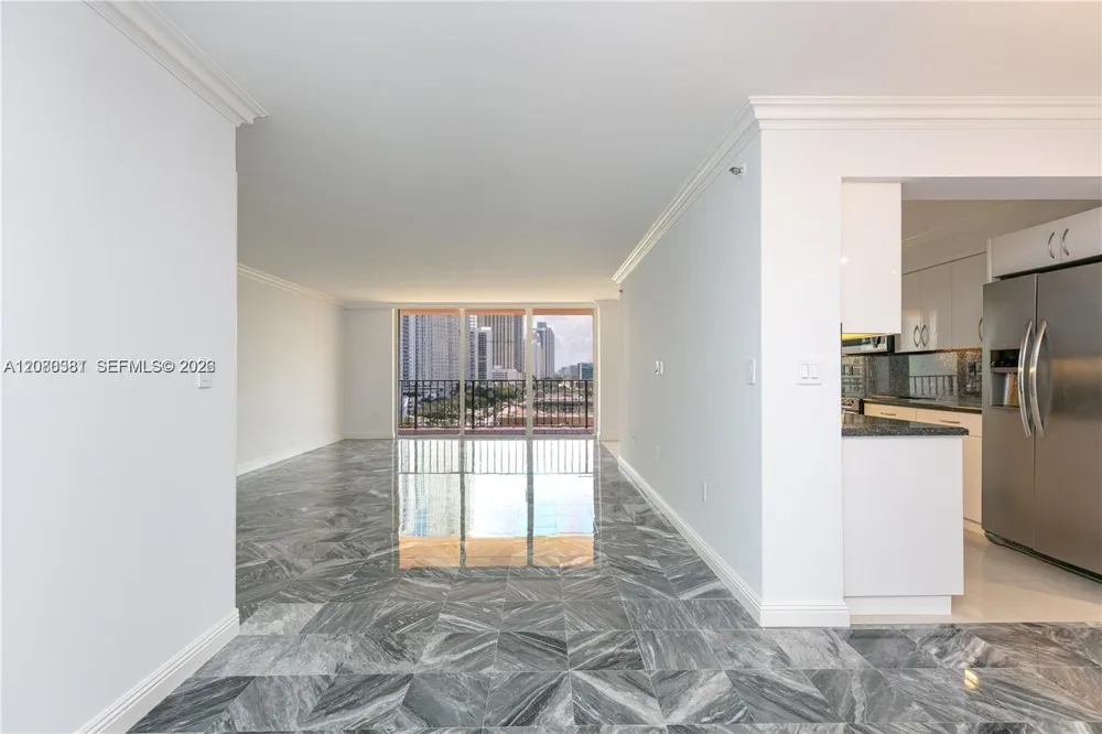 210 174th St #1201 Sunny Isles Beach, FL 33160