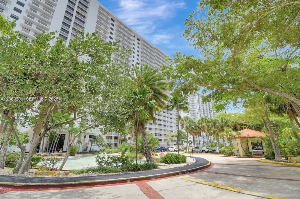 210 174th St #1201 Sunny Isles Beach, FL 33160