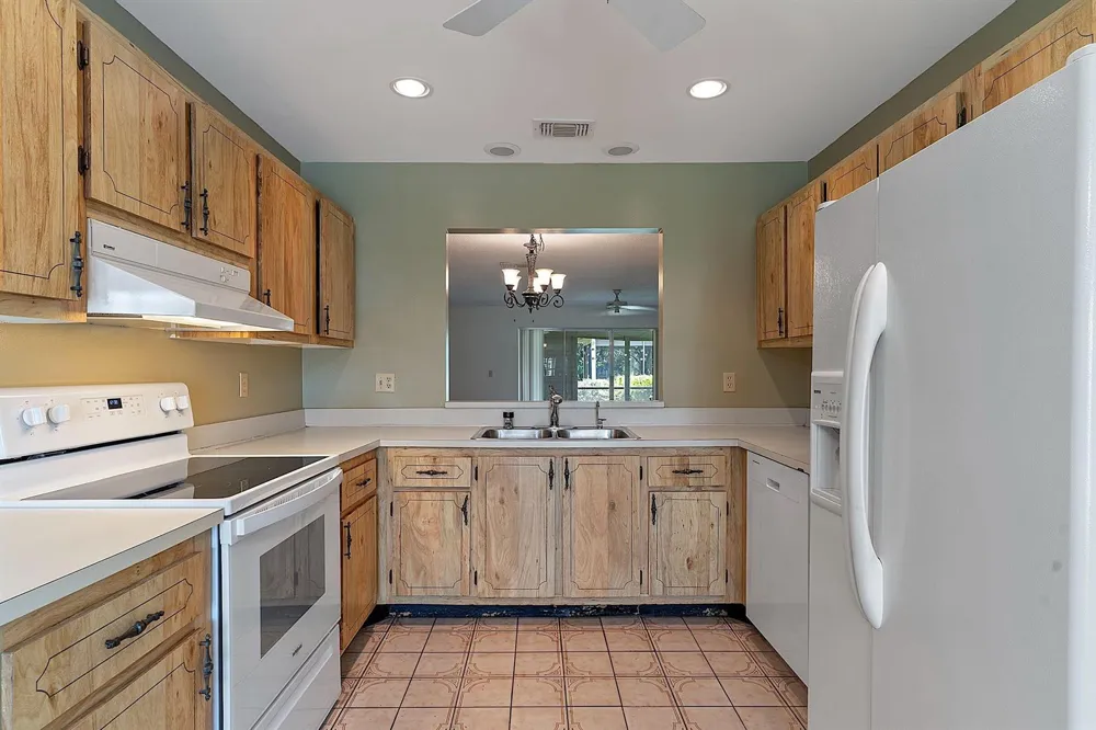 7184 PINE MANOR DRIVE Lake Worth, FL 33467
