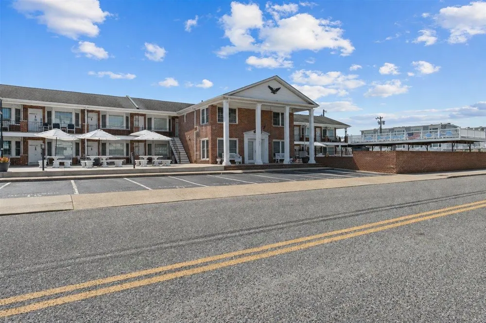 402 E Saint Paul Avenue Wildwood Crest, NJ 08260