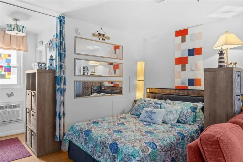 402 E Saint Paul Avenue Wildwood Crest, NJ 08260