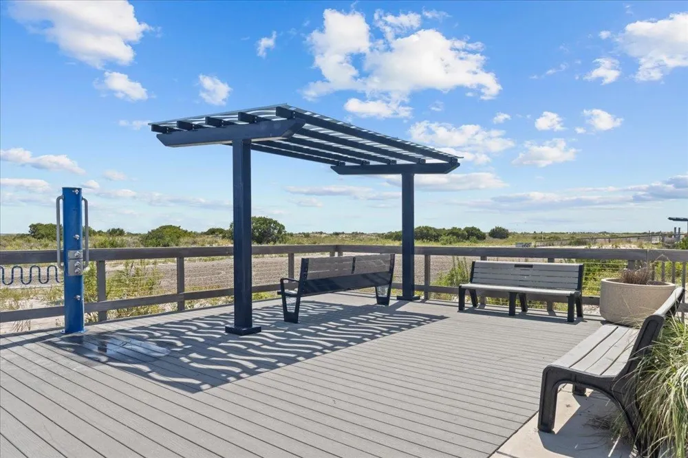 402 E Saint Paul Avenue Wildwood Crest, NJ 08260