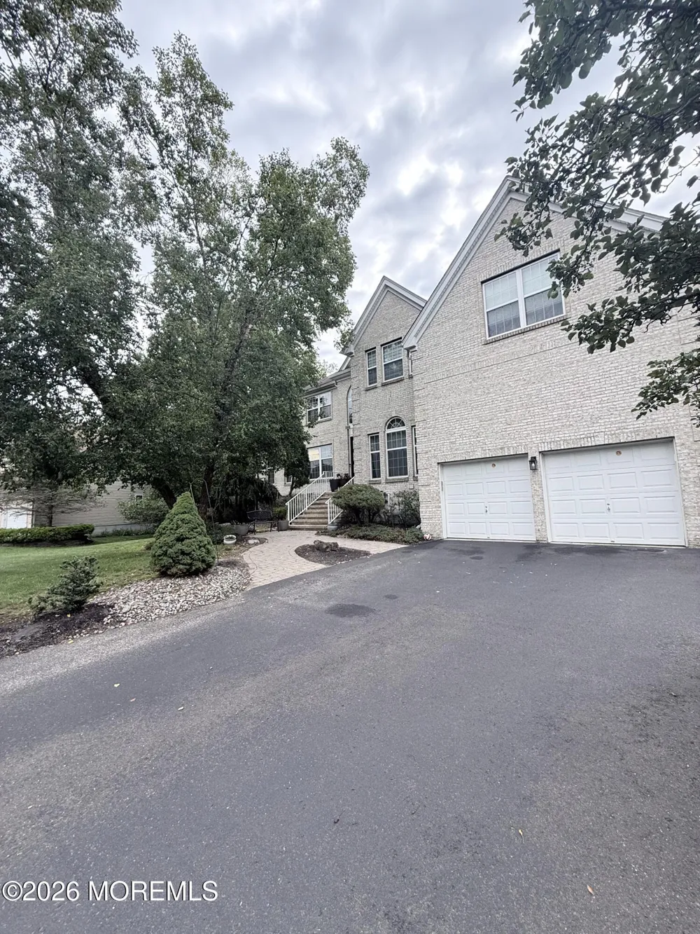 2 Amanda Court Manalapan, NJ 07726
