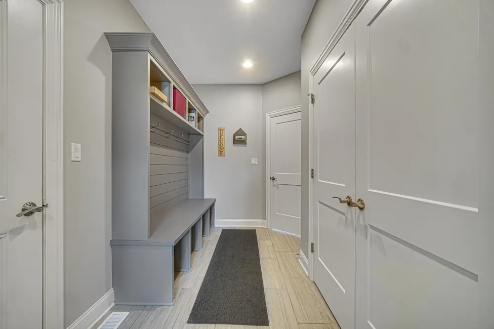 10101 Norwich Drive Munster, IN 46321