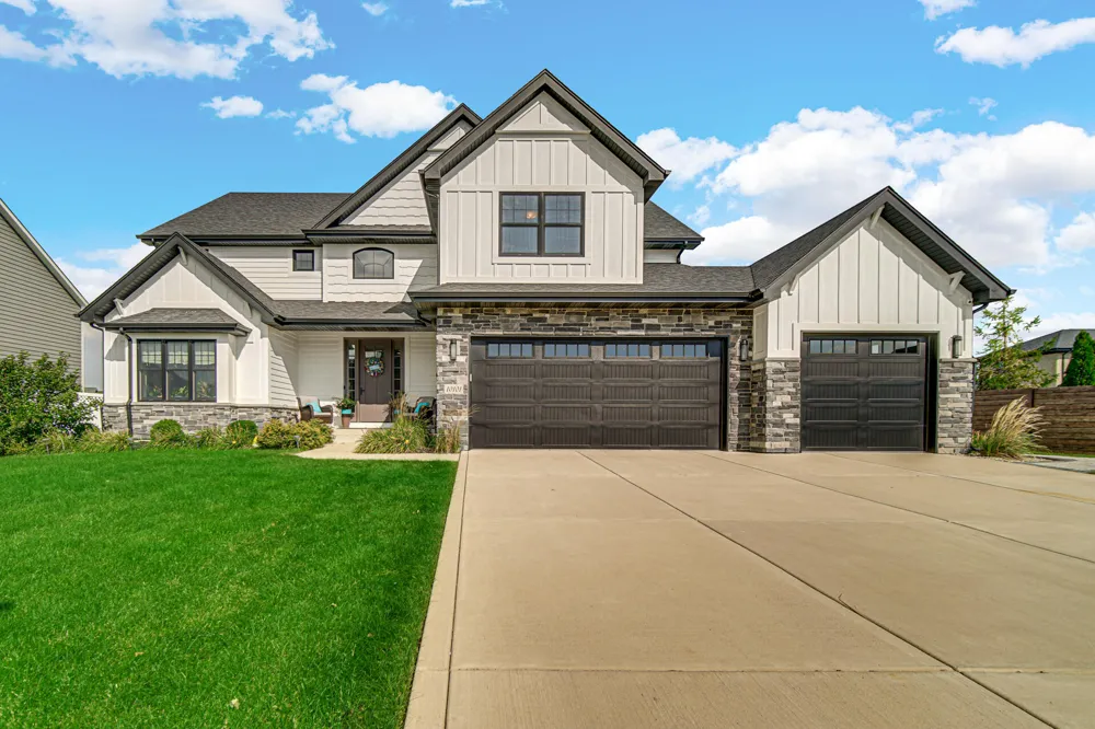 10101 Norwich Drive Munster, IN 46321