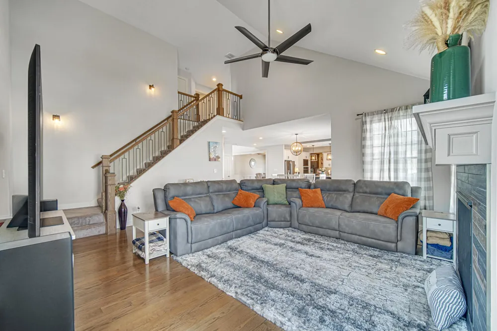 10101 Norwich Drive Munster, IN 46321