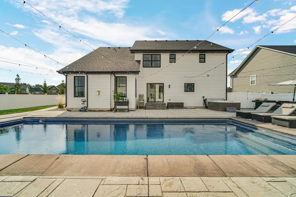 10101 Norwich Drive Munster, IN 46321