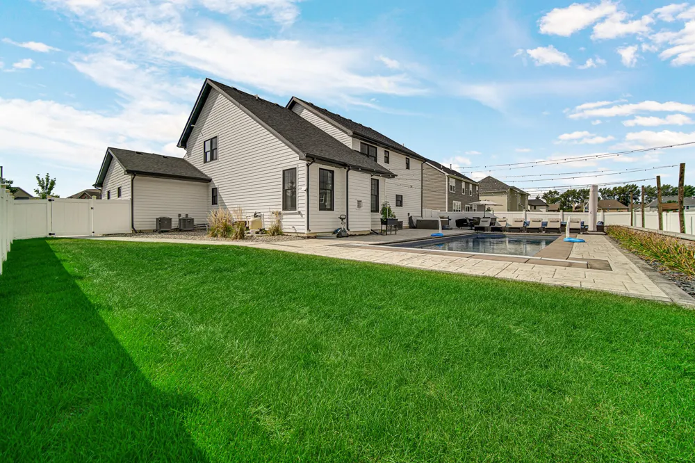 10101 Norwich Drive Munster, IN 46321