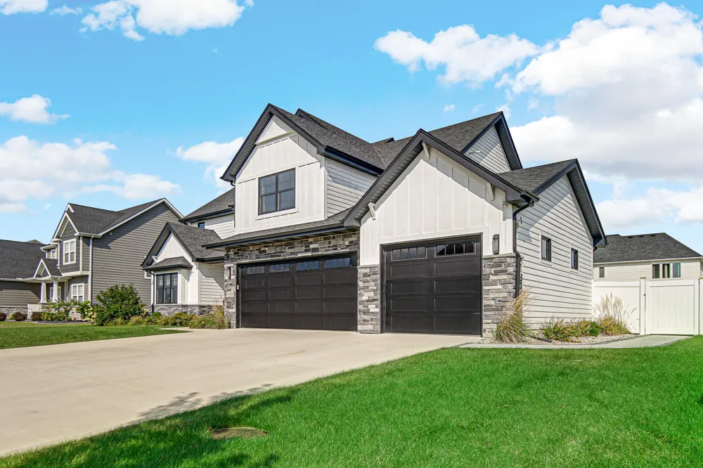 10101 Norwich Drive Munster, IN 46321