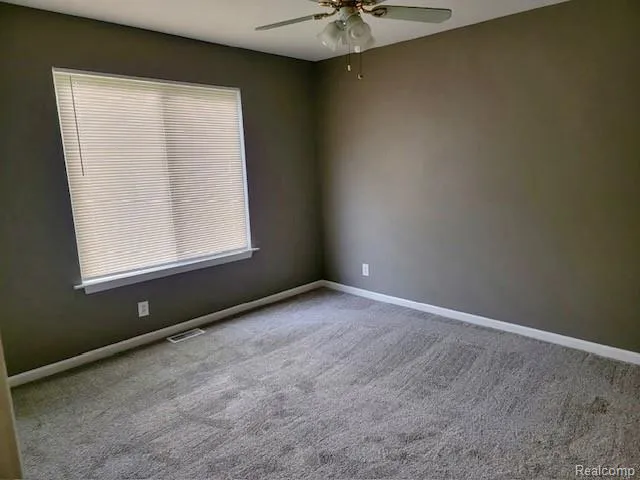 22158 David Avenue Eastpointe City, MI 48021