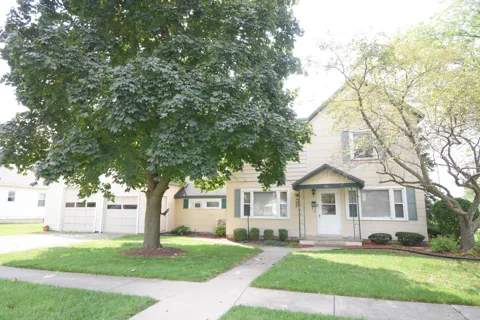 401 E Angelica Street