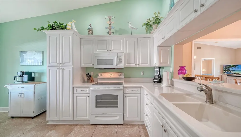9630 CLUB SOUTH CIRCLE #6309 Sarasota, FL 34238