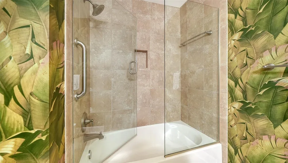 9630 CLUB SOUTH CIRCLE #6309 Sarasota, FL 34238