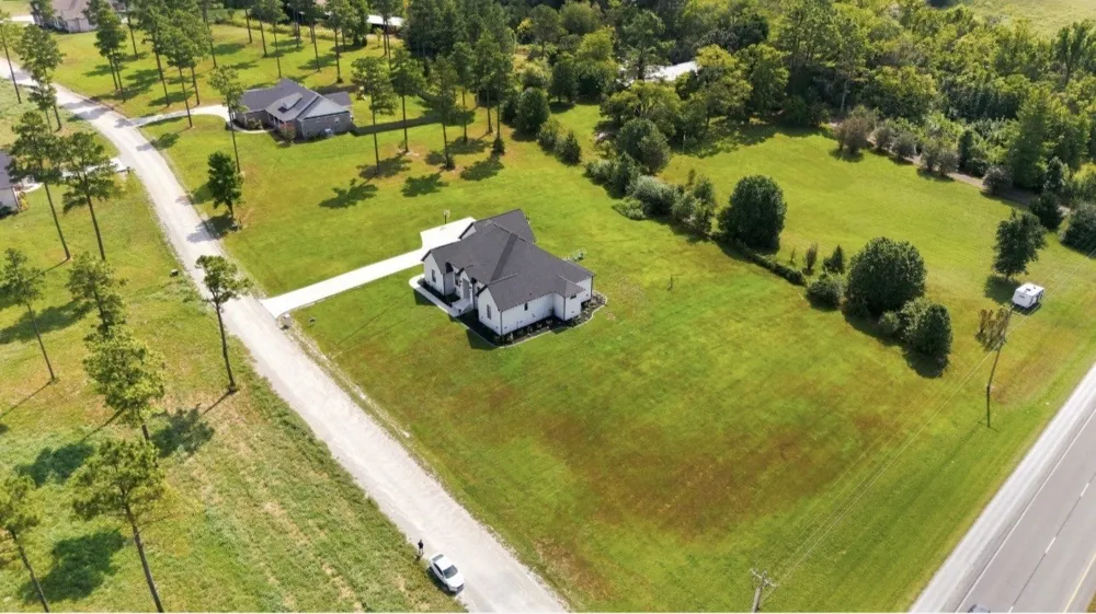64 Eagle Ridge Ln E Summertown, TN 38483