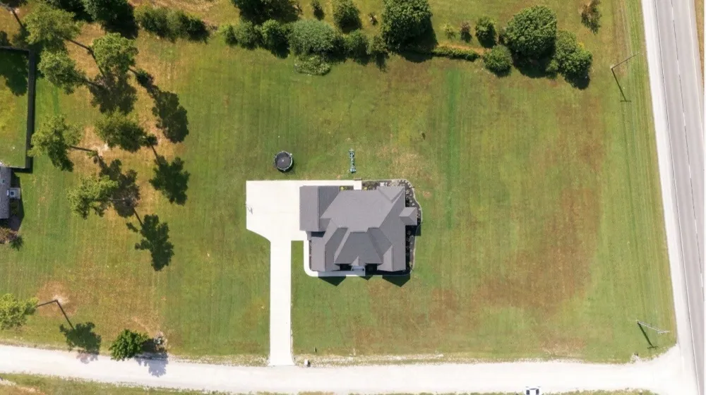 64 Eagle Ridge Ln E Summertown, TN 38483