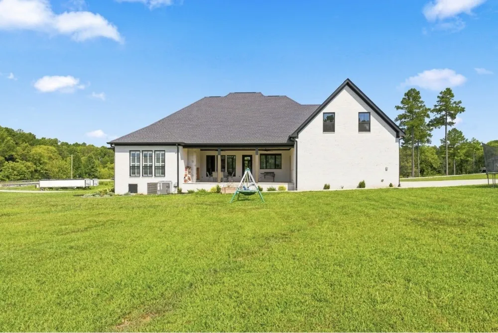 64 Eagle Ridge Ln E Summertown, TN 38483