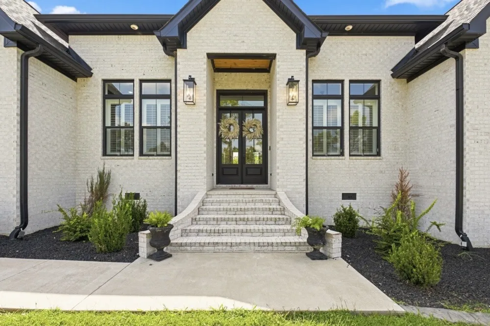 64 Eagle Ridge Ln E Summertown, TN 38483