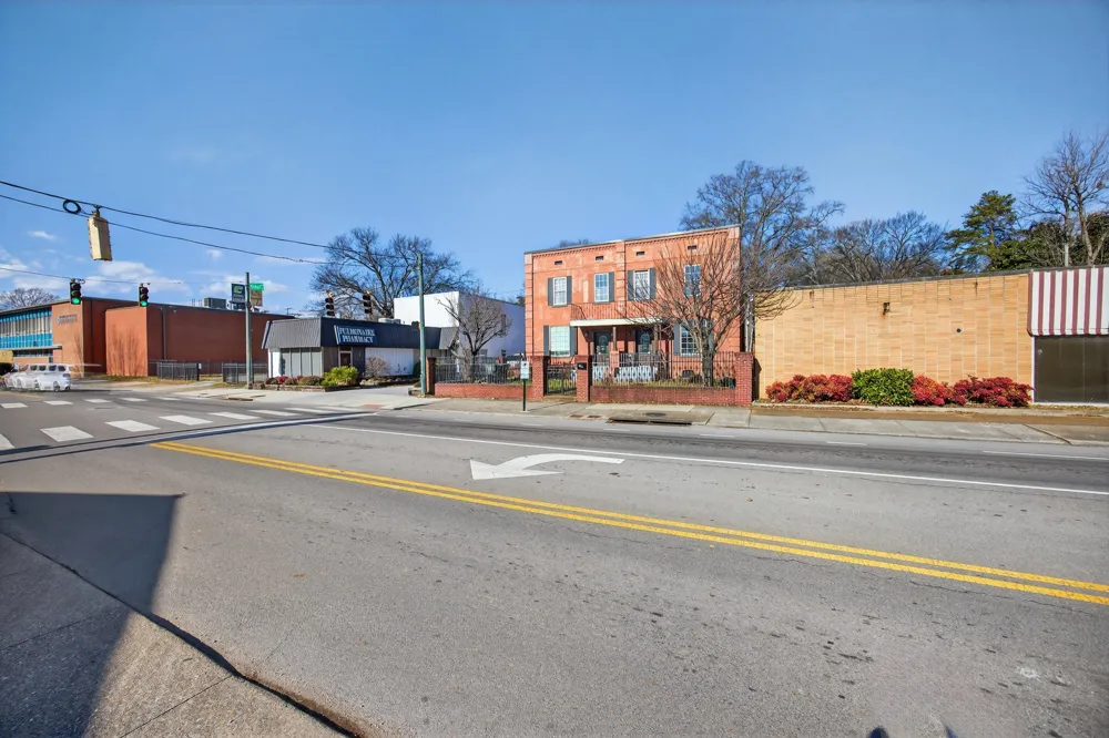 823 Mccallie Avenue Chattanooga, TN 37403