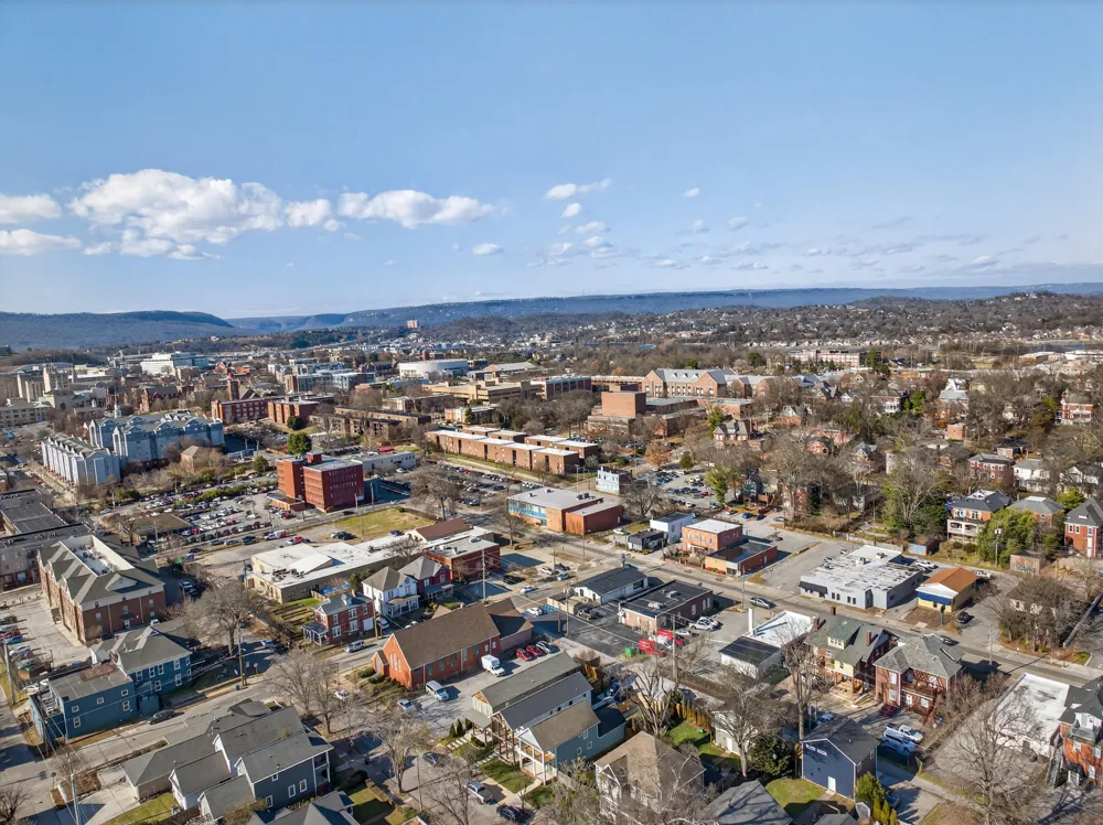 823 Mccallie Avenue Chattanooga, TN 37403